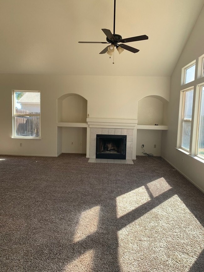 Foto del edificio - 1251 Southport Way
