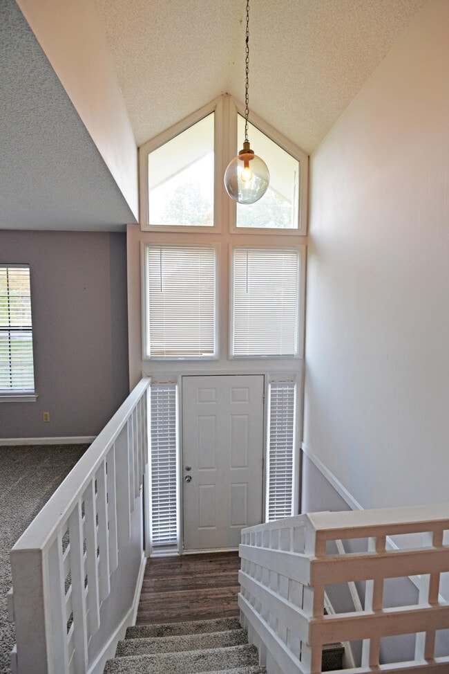 Building Photo - 8321 Blue Spruce Dr
