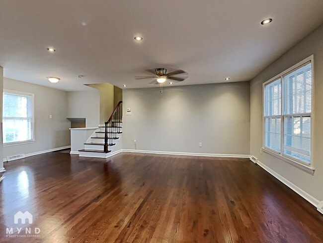 Foto del edificio - 6815 Saddle Ridge Rd