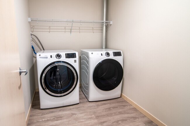 Interior Photo - Arden