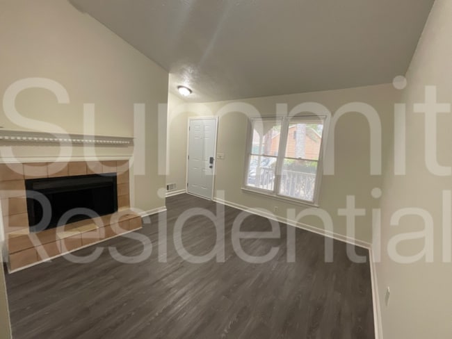 Building Photo - 2783 Coventry Green SE