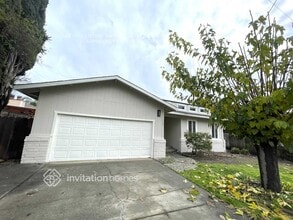 Building Photo - 716 Whispering Bay Ln