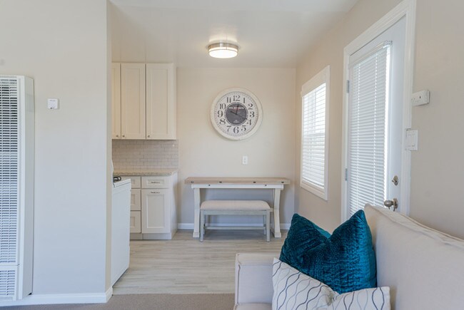 Foto del edificio - Balboa Peninsula Point