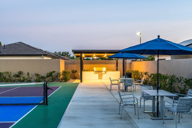 Building Photo - 2816 E Alluvial Ave