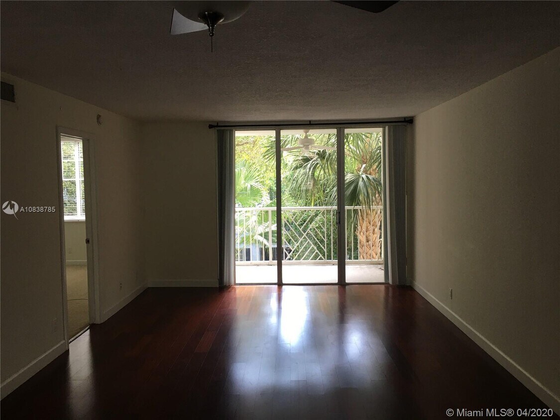 631 E Woolbright Rd Unit 305, Boynton Beach, FL 33435 Condo for Rent