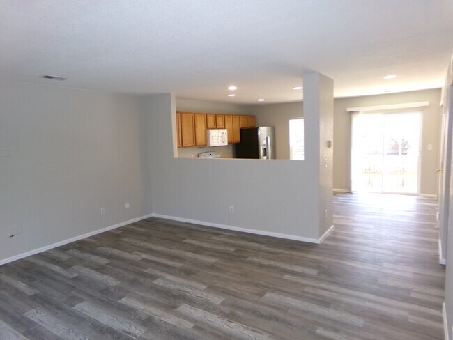 Foto del edificio - 3520 Warren Farm Ct