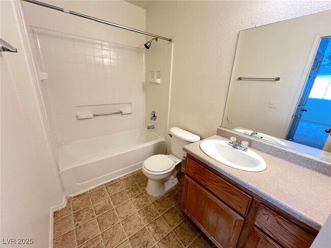 Foto del edificio - 4730 E Craig Rd