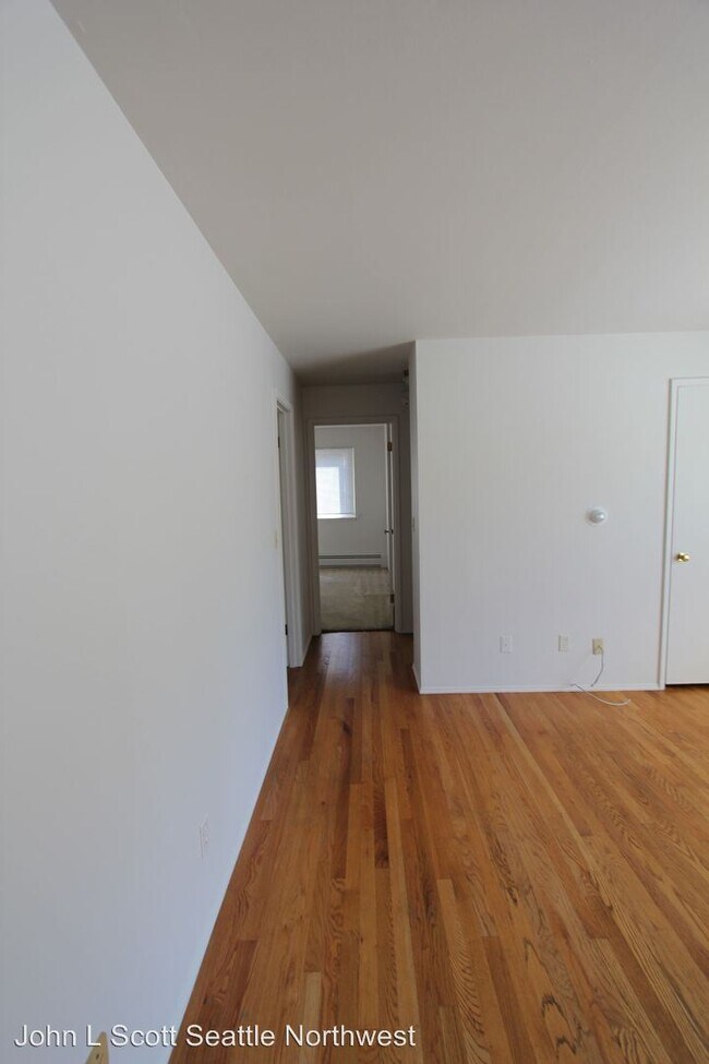 Foto del edificio - 8500 32nd Ave NW