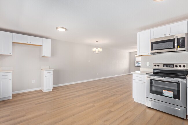 Foto del edificio - 3656 E Willow Ave