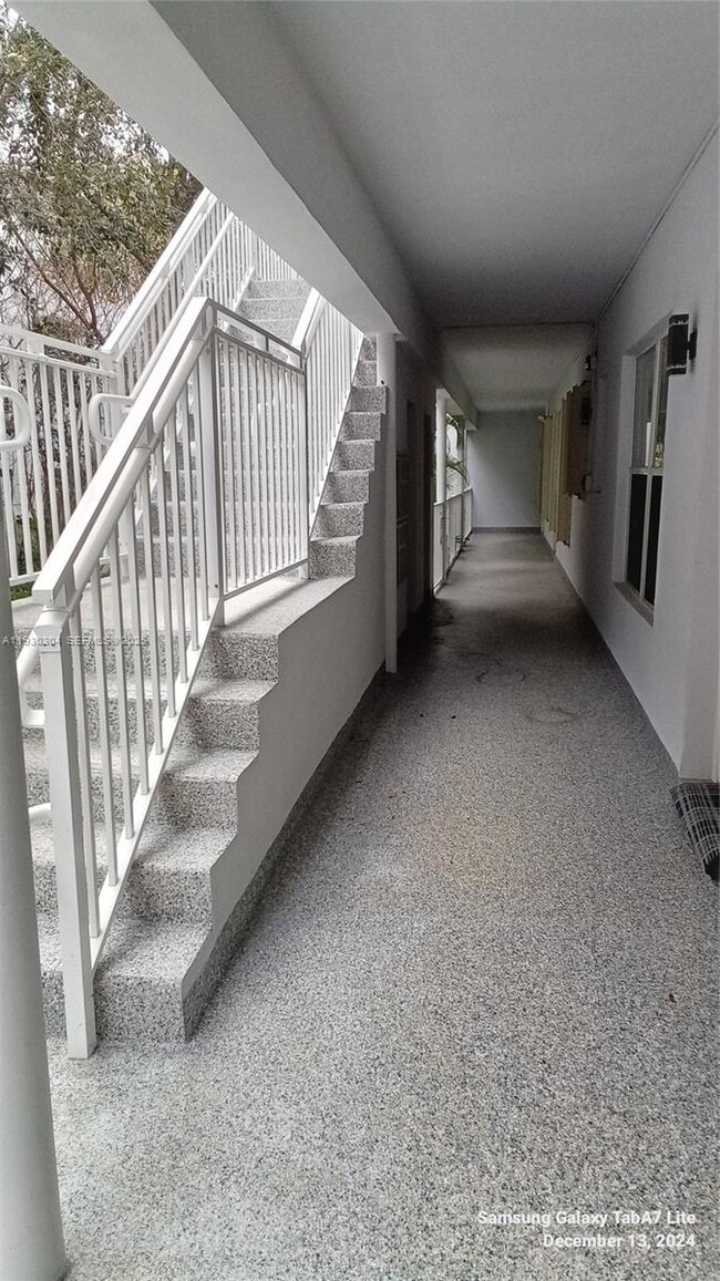 Building Photo - 9248 Collins Ave