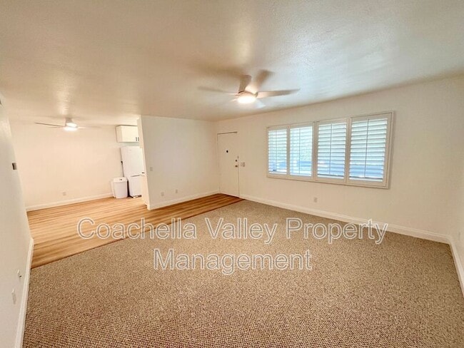 Foto del edificio - 1900 S Palm Canyon Dr