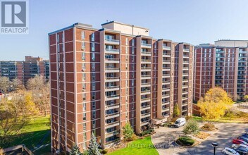 Building Photo - 1966 Main St W