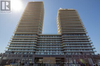 Building Photo - 15 Skyridge Dr
