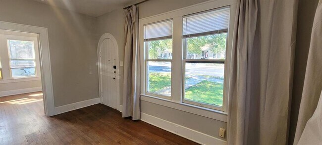 Foto del edificio - 4405 Red River St