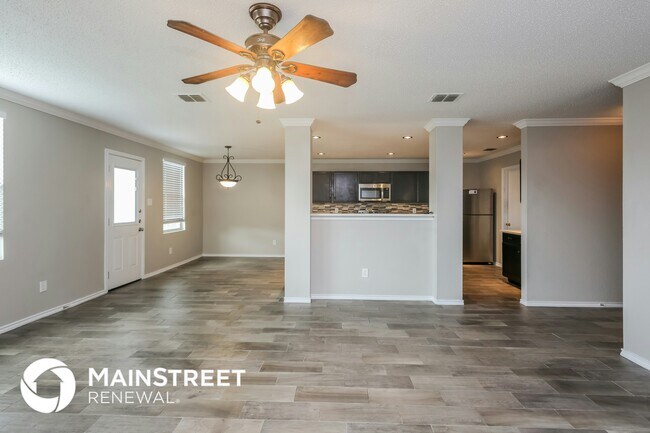 Building Photo - 941 Stone Chapel Way