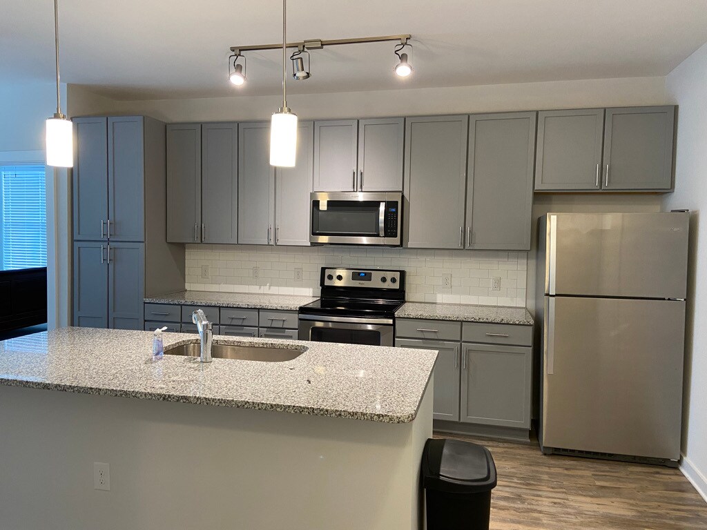 Foto principal - 503 E Stone Ave