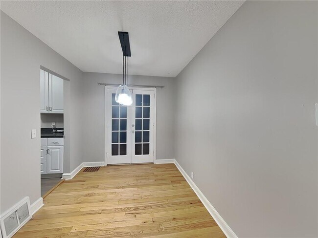 Foto del edificio - 2942 Zenith Ave N