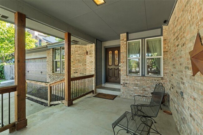 Foto del edificio - 10701 Leafwood Ln