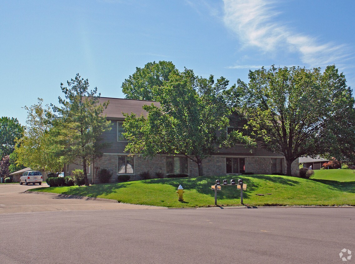 Foto del edificio - 7600 Brams Hill Dr