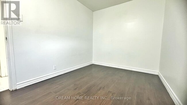 Building Photo - 51 Laxford Ave