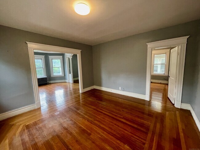 Foto del edificio - 275 Cooke St