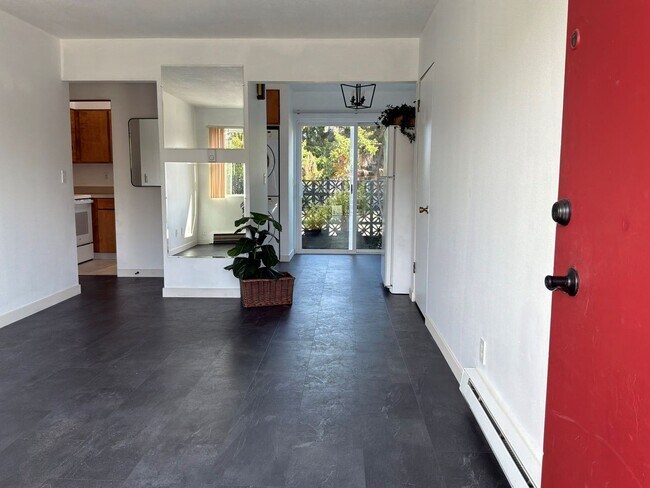 Foto del edificio - 236 E Lauridsen Blvd