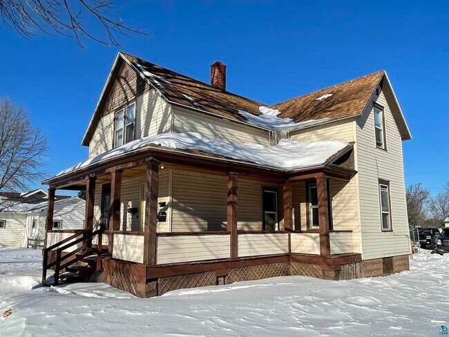Foto del edificio - 312 11th Ave E