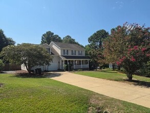 Building Photo - 247 Valley View Ct