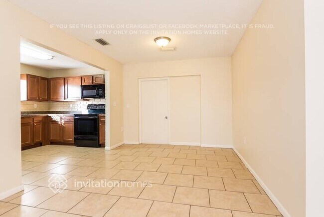 Foto del edificio - 3508 40th Ave W