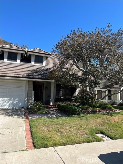 Building Photo - 21822 Raintree Ln