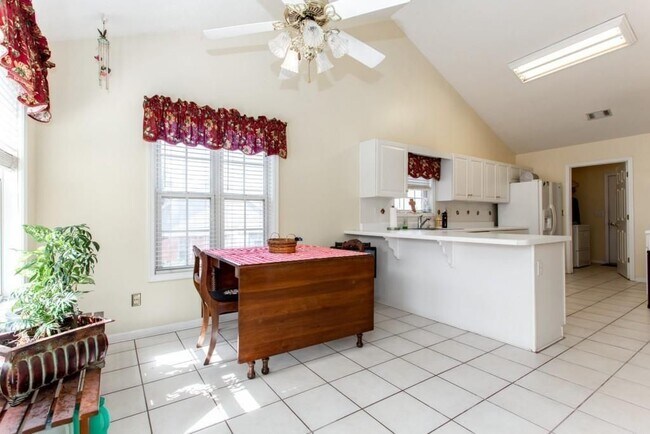 Foto del edificio - 6229 Huckleberry Ridge