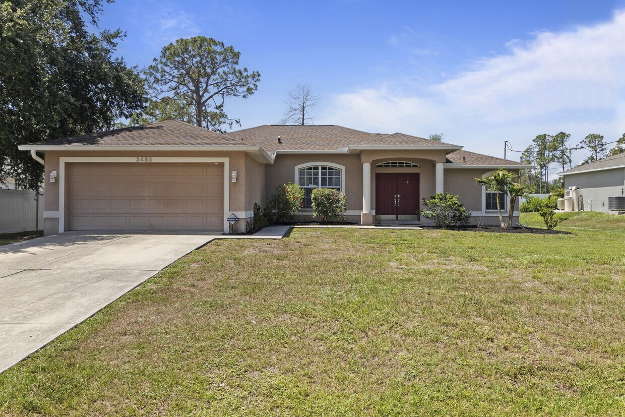 Foto principal - 3453 Ikola Ave