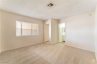 Building Photo - 457 N Lamb Blvd