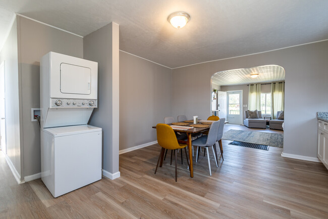 Building Photo - 4105 Avenue C