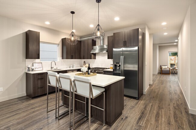 Foto del edificio - 12122 78th Ct NE
