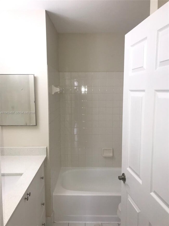 Foto del edificio - 8500 SW 133rd Avenue Rd