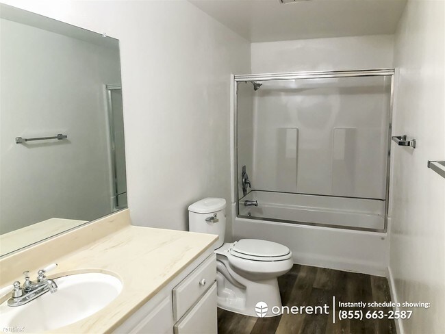 Foto del edificio - 12264 Chandler Blvd