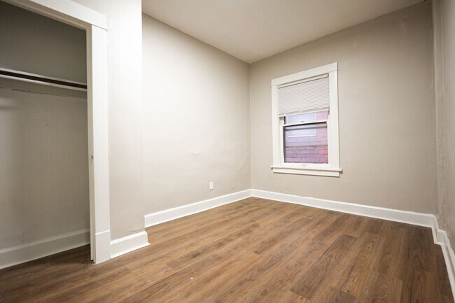 Building Photo - 116 Kennet Ct NW