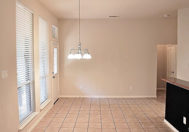 Building Photo - Delightful 4/2/2 in Mansfield ISD For Rent!