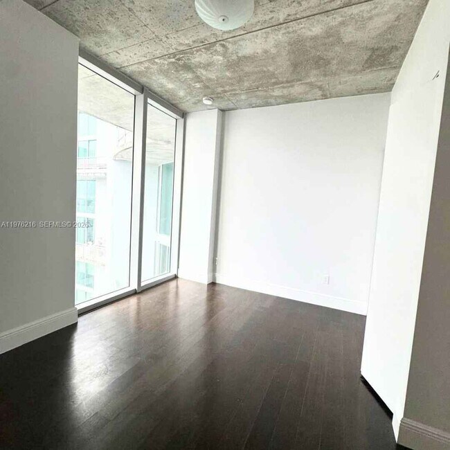 Foto del edificio - Southwest 1st Court, Miami, FL 33130 - 2 BR 2 BA condo