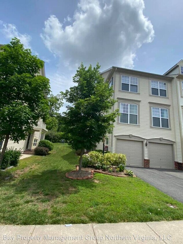 11890 Benton Lake Rd, Bristow, VA 20136 House Rental in Bristow, VA