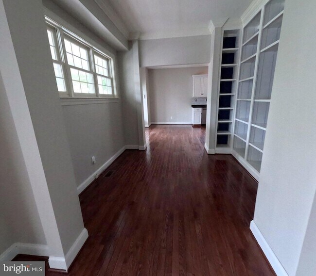 Foto del edificio - 957 Pinehurst Dr