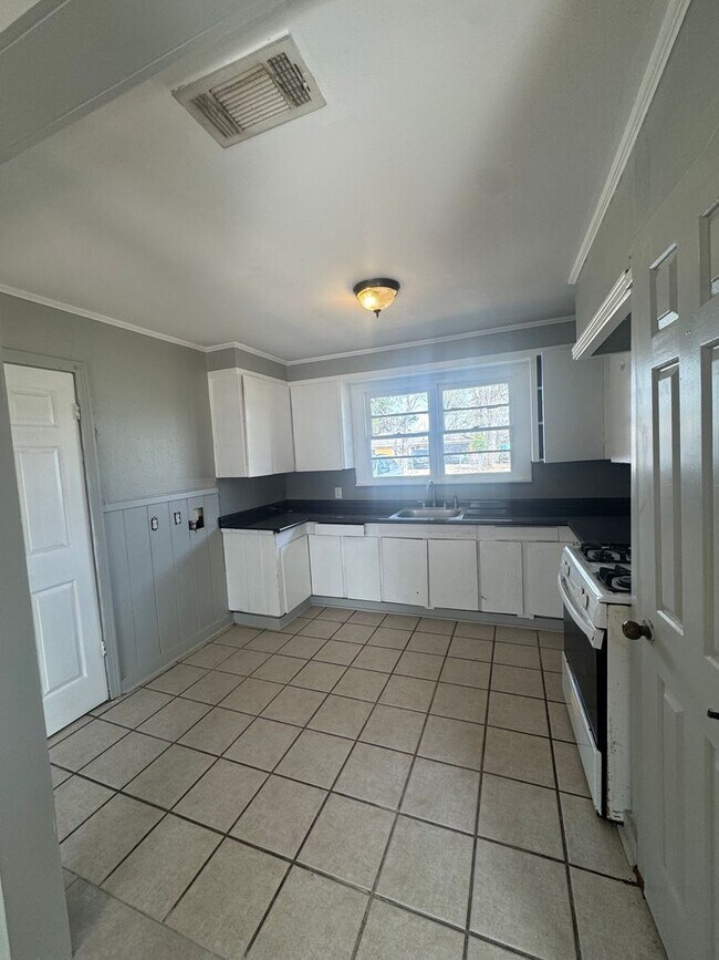 Foto del edificio - Beautiful 3 bedroom Home off Mansfield