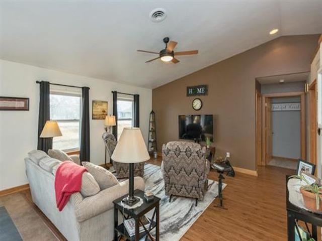 Foto del edificio - 703 E 15th St