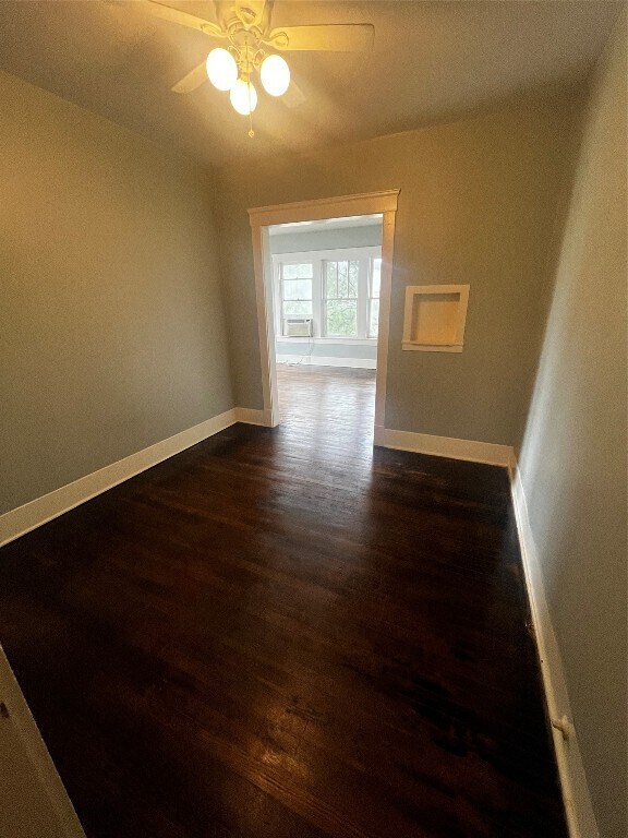 Foto del edificio - 1711 W Main St