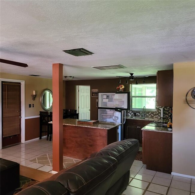 Building Photo - 3503 Atlantis Dr
