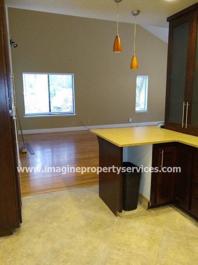 Building Photo - Duplex in Cameron Park
