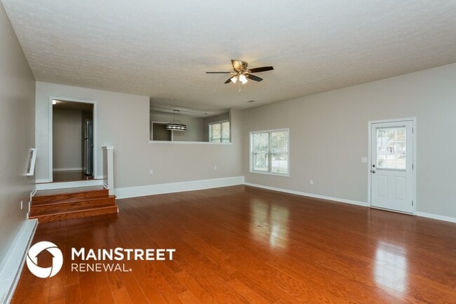 Building Photo - 1677 Pheasant Dr