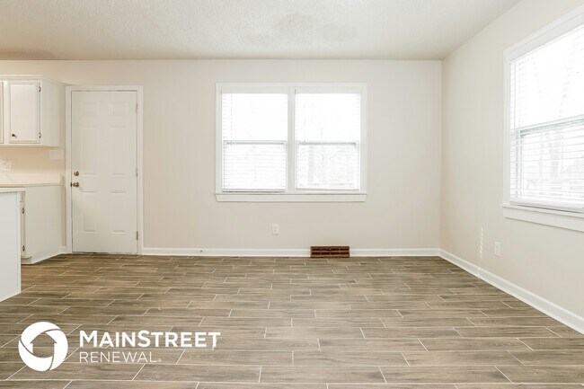 Foto del edificio - 160 Oak Forest Dr