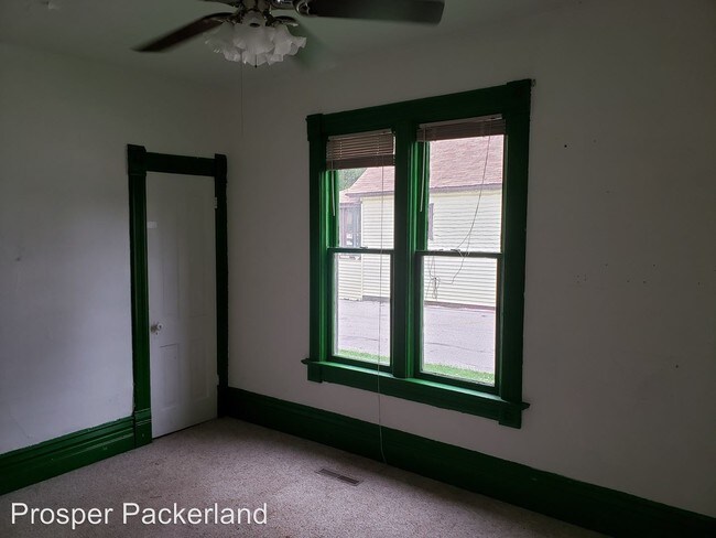 Building Photo - 841 S Oakland Ave